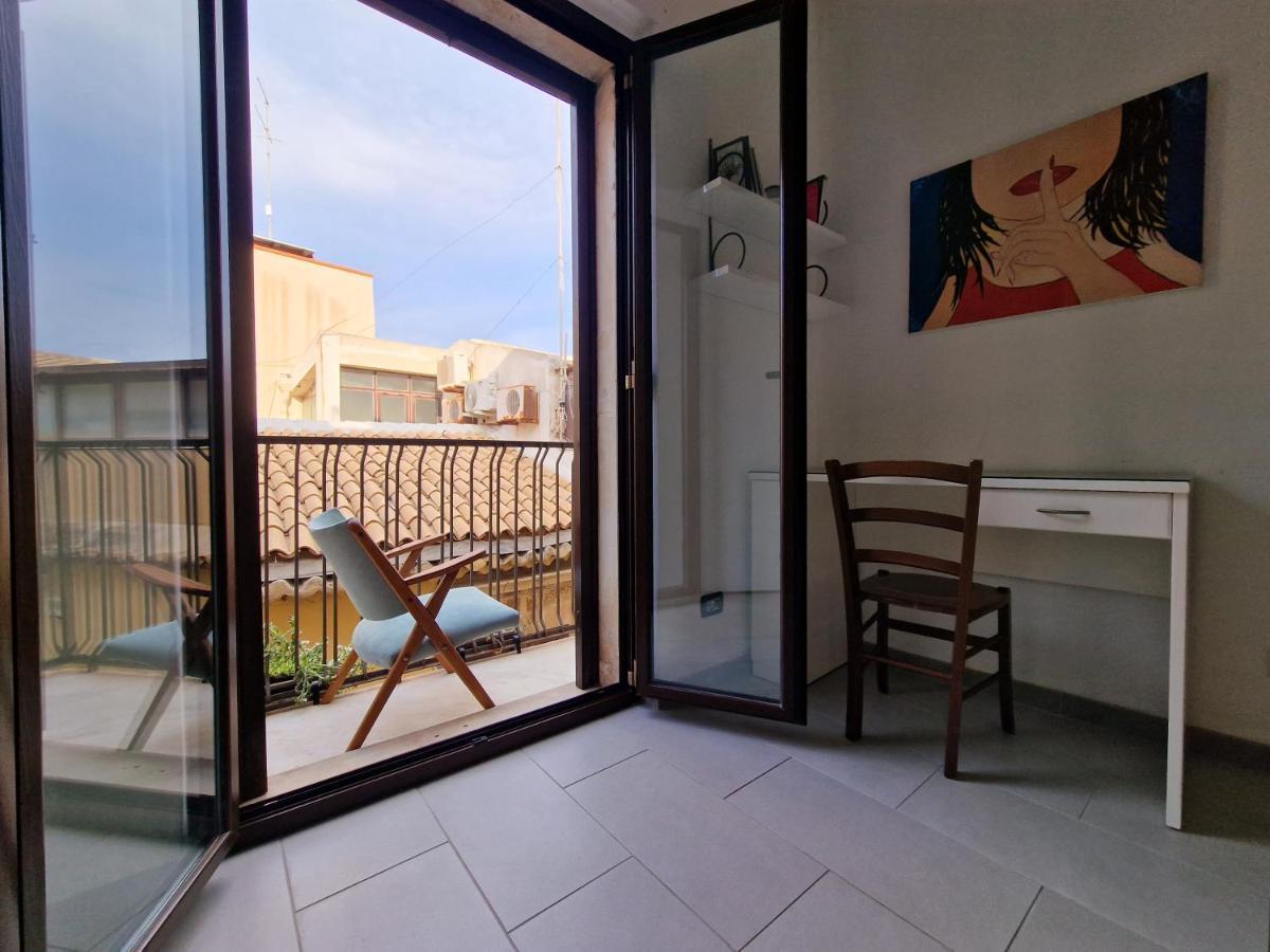 Sea-View Terrace & Bikes Moon Ortigia Holiday Home Syracuse Buitenkant foto